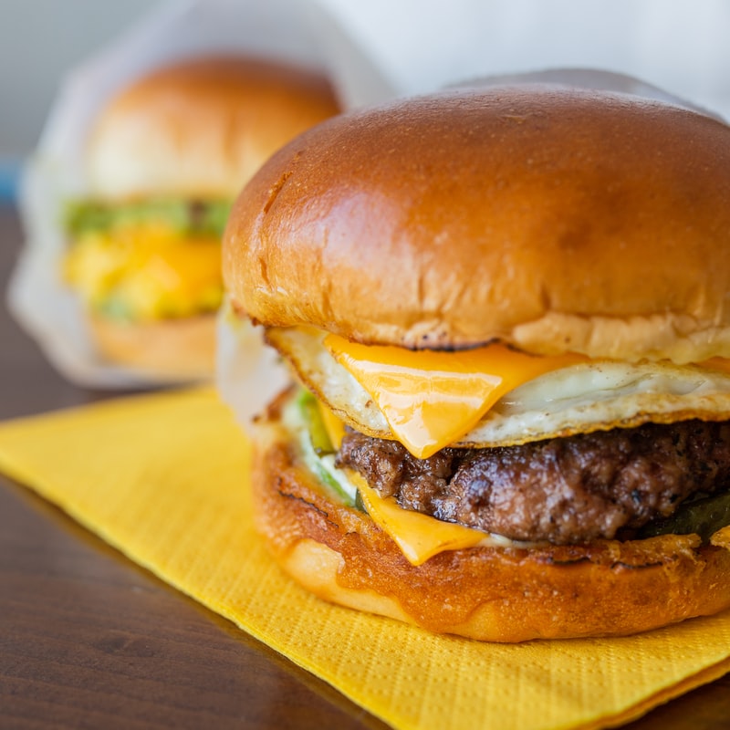 The Ultimate Guide to Burgers in Orange Beach: Taste the Best!